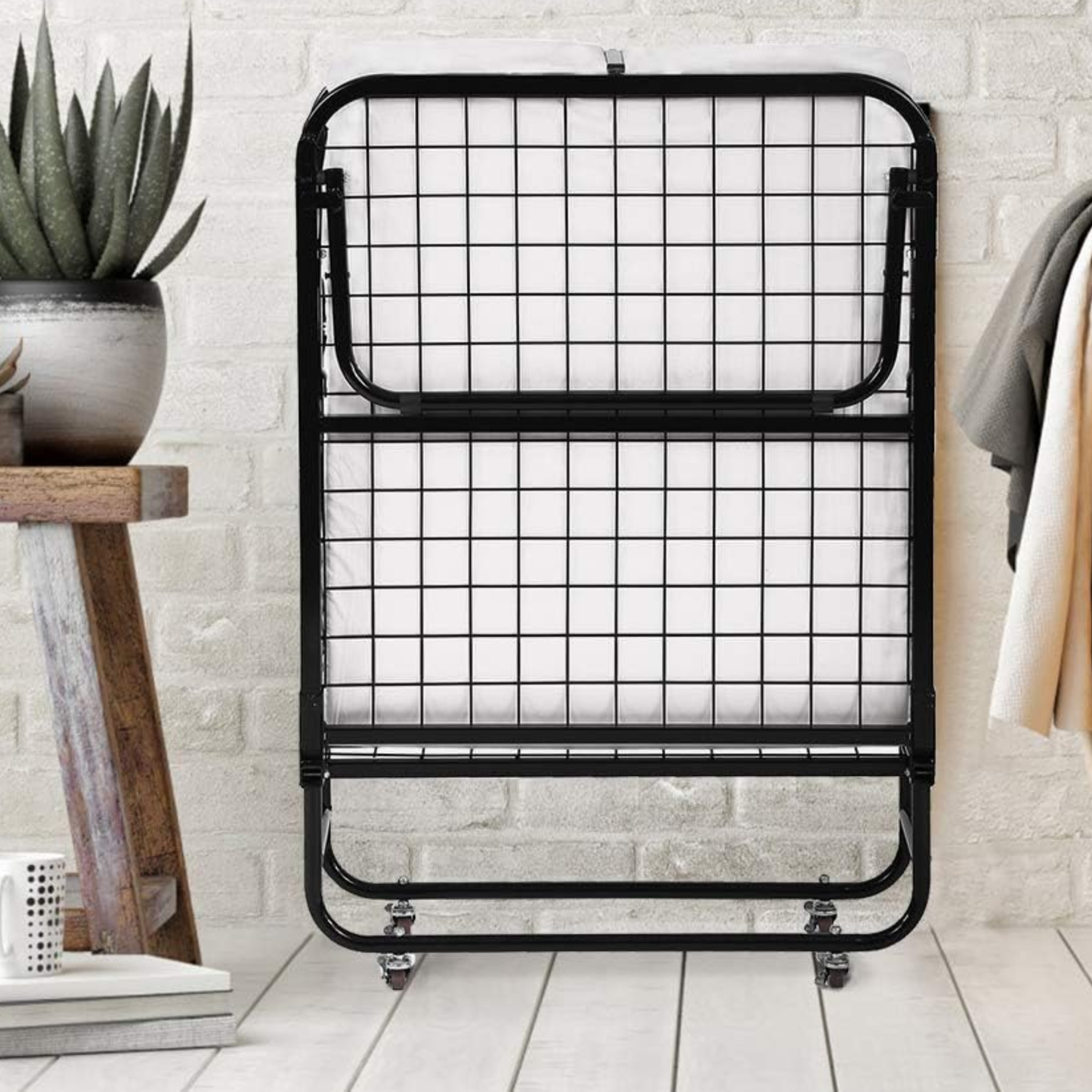 CAMA PLEGABLE CON RUEDAS Y COLCHONETA